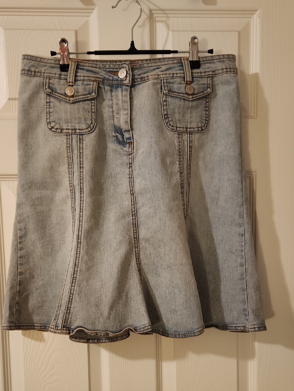 Cabi Light Wash Denim A-Line Skirt - Casual Women's Skirt Sz 4